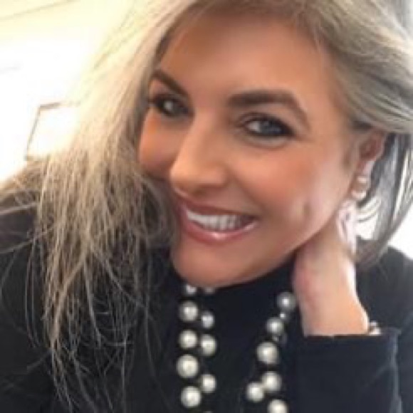 Meet your Posher, JB - Picture 8 of 16